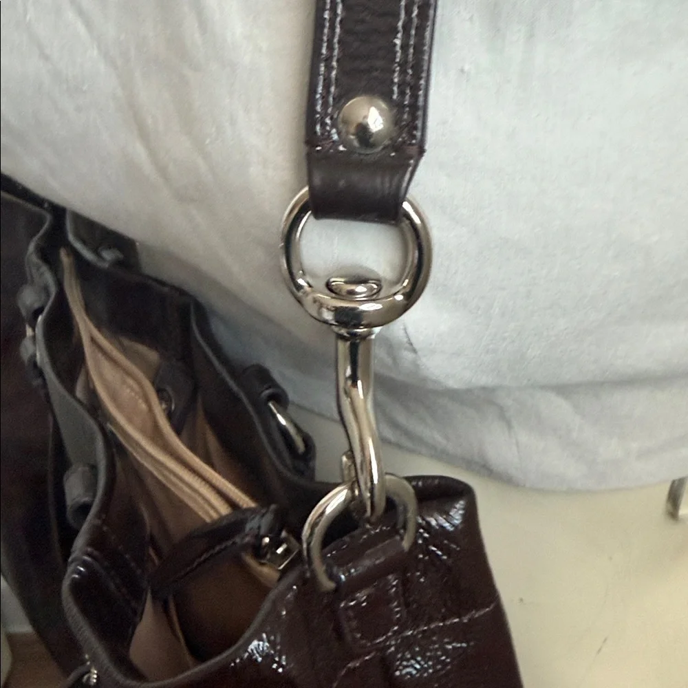 Coach Womens Brown and Tan silk Interior lining some wear visible - Picture 12 of 12